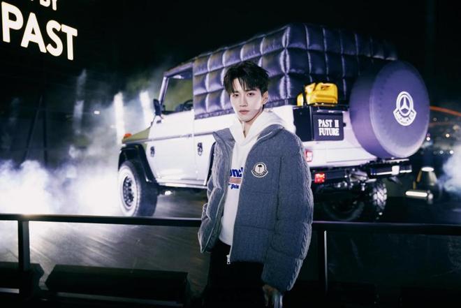 还抢着买加拿大鹅卖不动它卖疯了冰球突破游戏2万元一件又土又贵(图6)